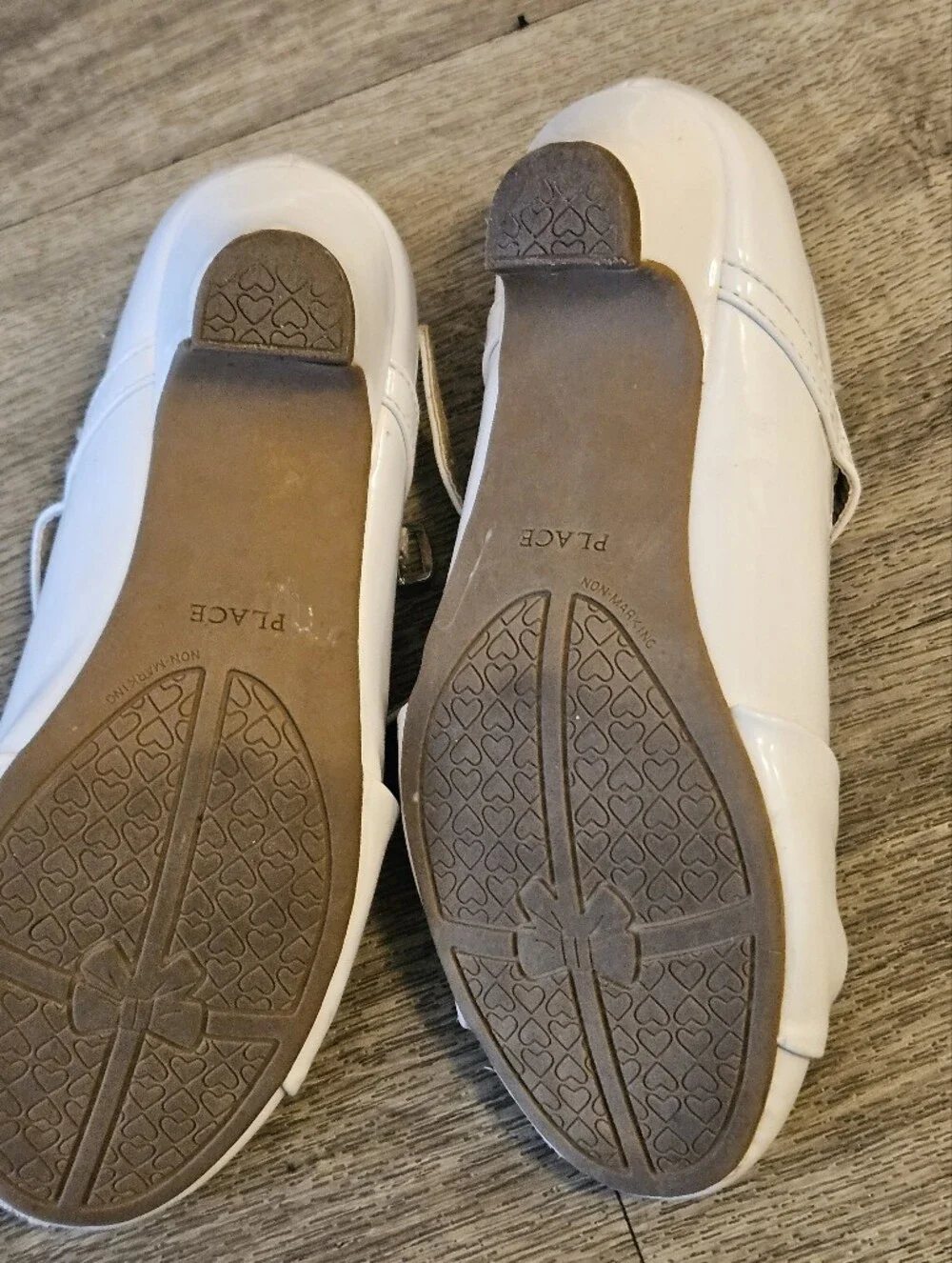 The Children's Place White Patent Mary Jane Dress Shoes with Bow